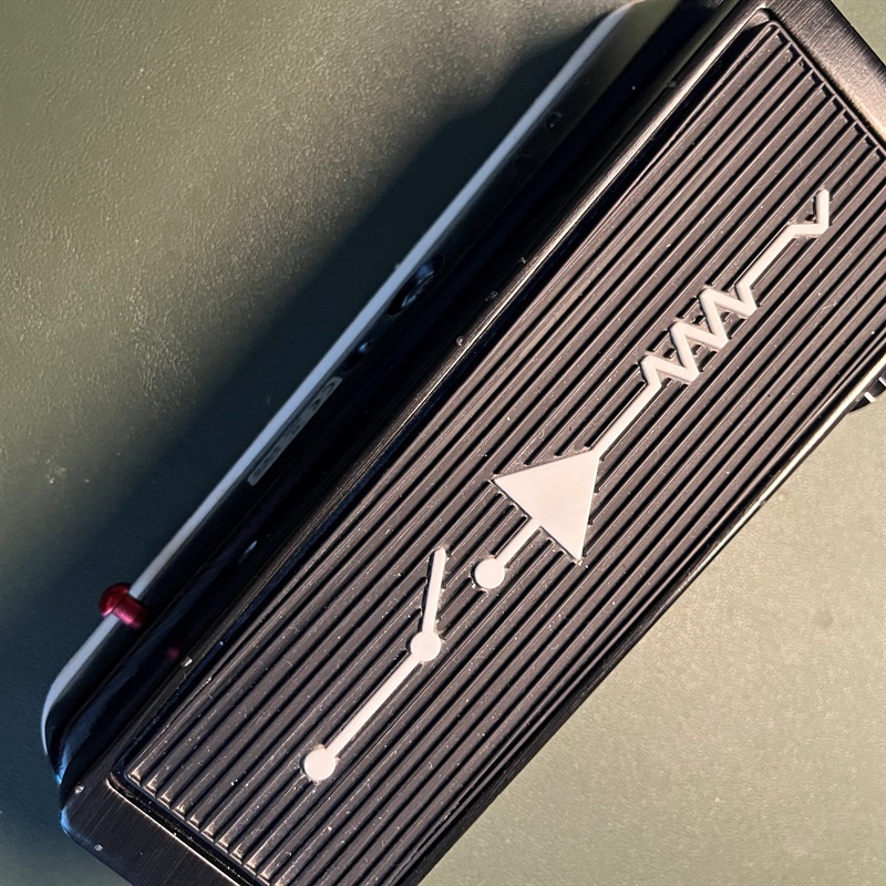 MXR MC404 CAE Wahの画像